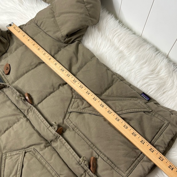 Patagonia toggle down jacket green Women’s sz small - Picture 10 of 11